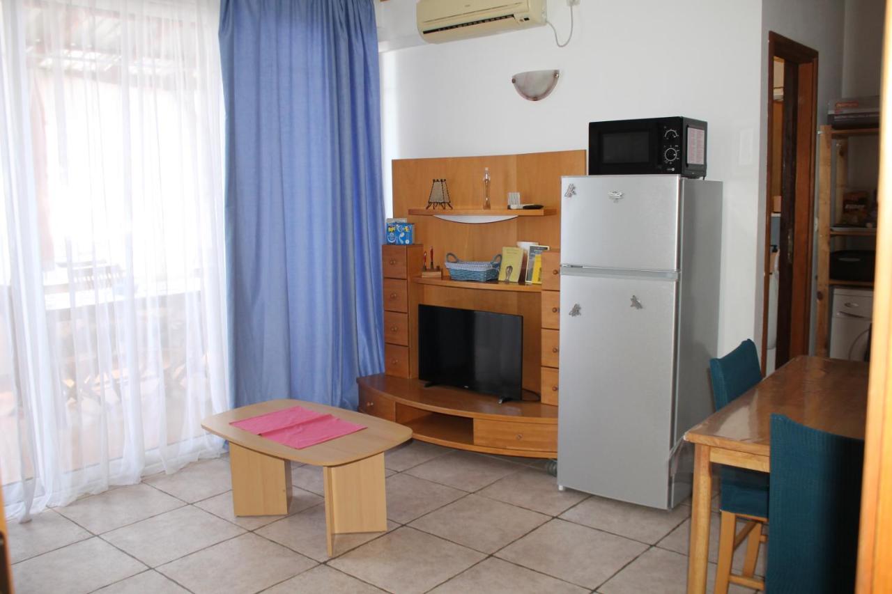 Apartments Neno Pula Exterior photo